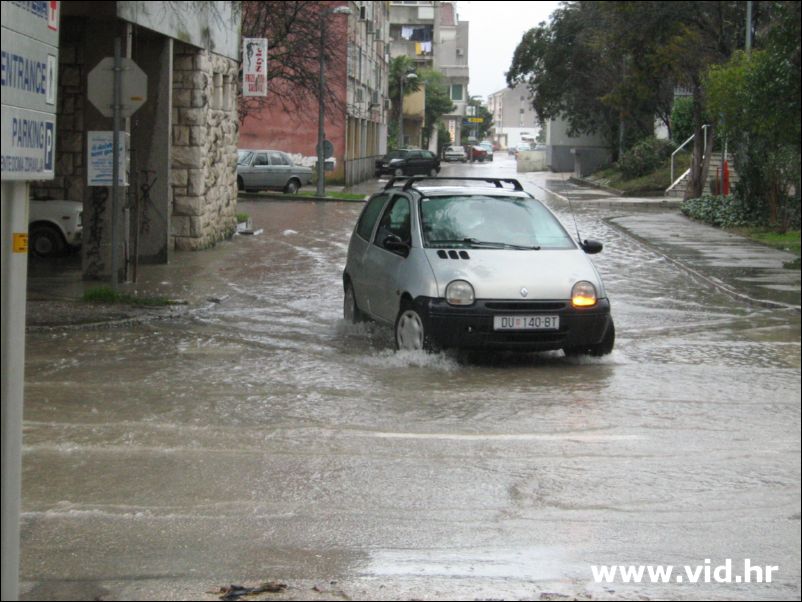 Poplava_u_Metkovicu_(1)