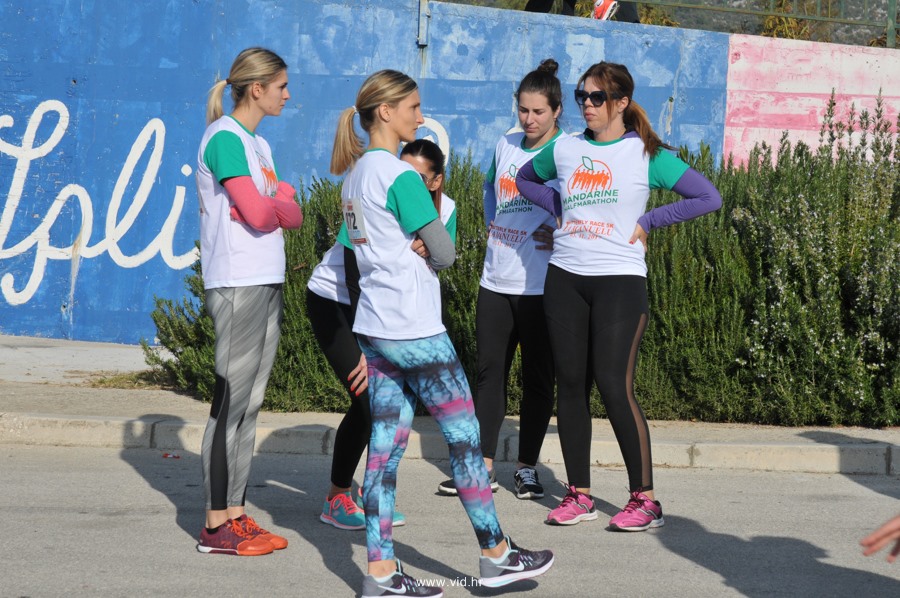 (11)